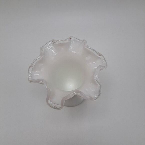 Fenton White Silvercrest Glass Vase Ruffled Edge Elegant Collectible Glassware - Picture 6 of 8